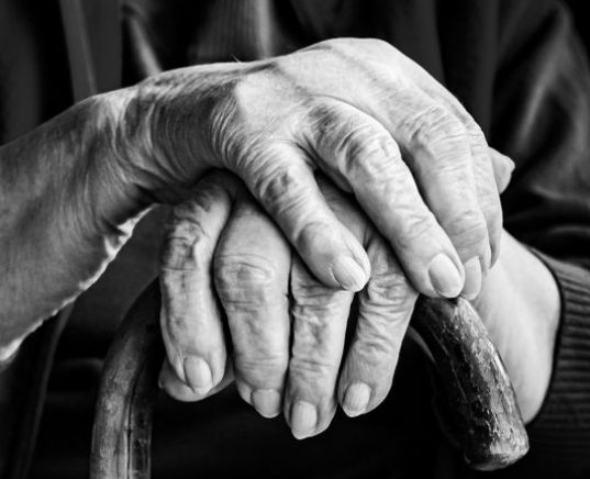 Was ich von meiner Oma gelernt habe – Warum eine Hebamme meine Arbeit prägt